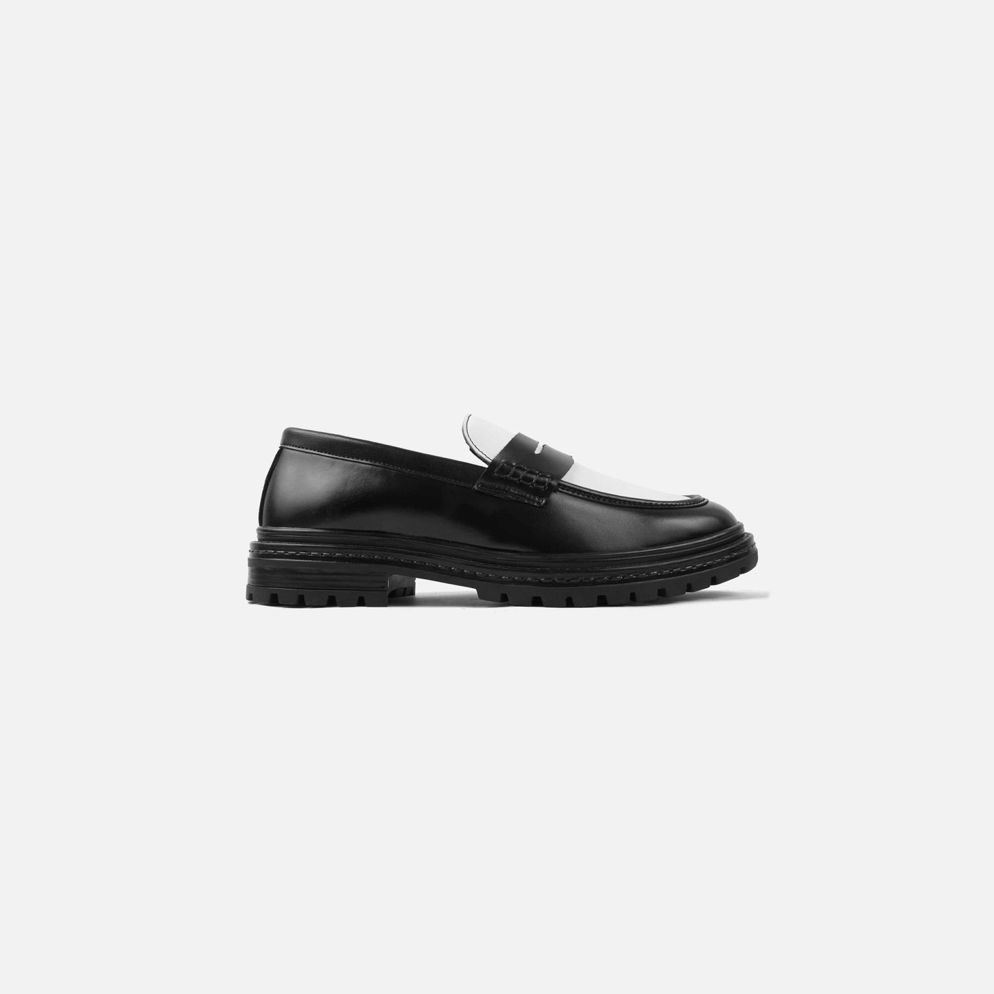 IKOHO PANDA LOAFERS