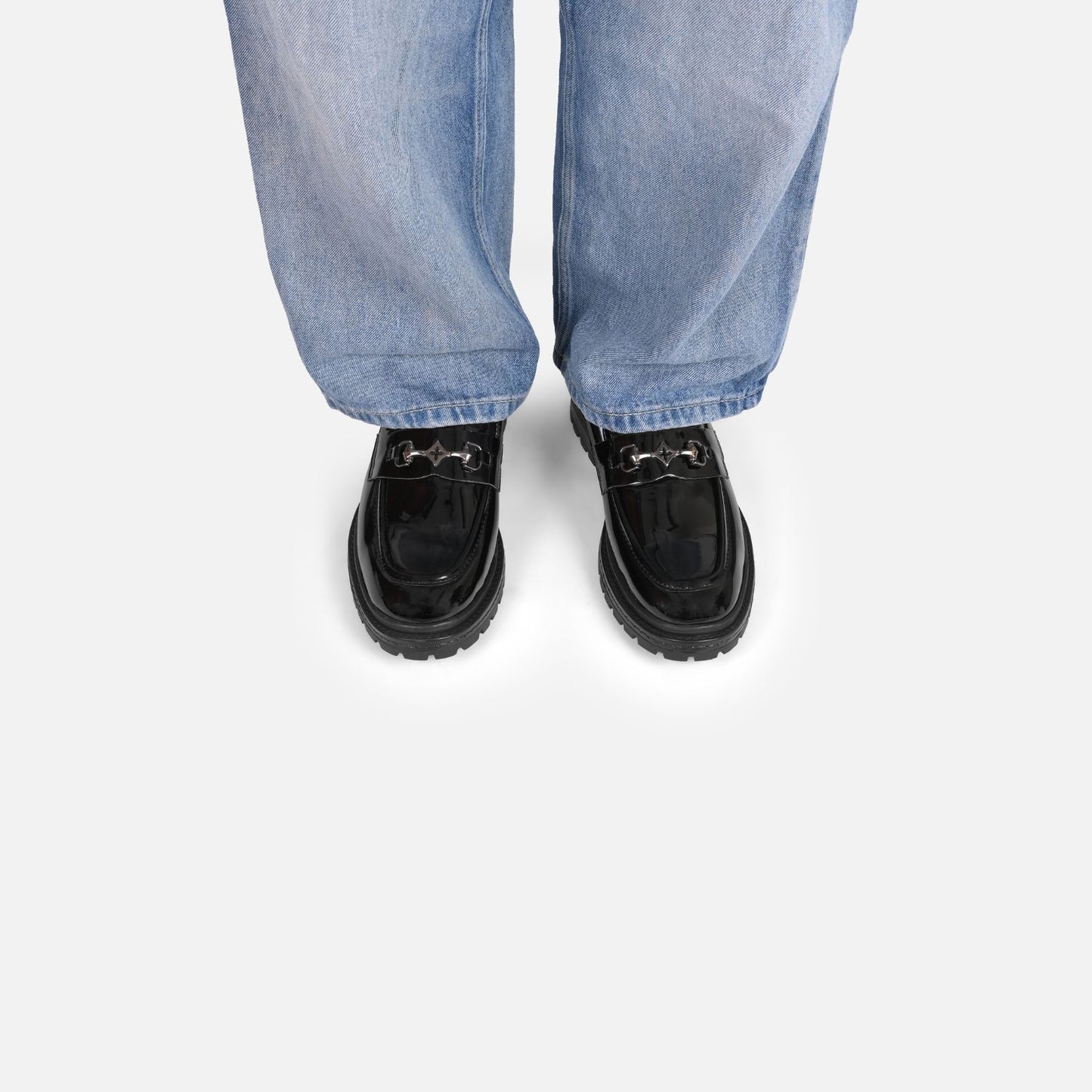 Ikoho Buckle Success Loafers