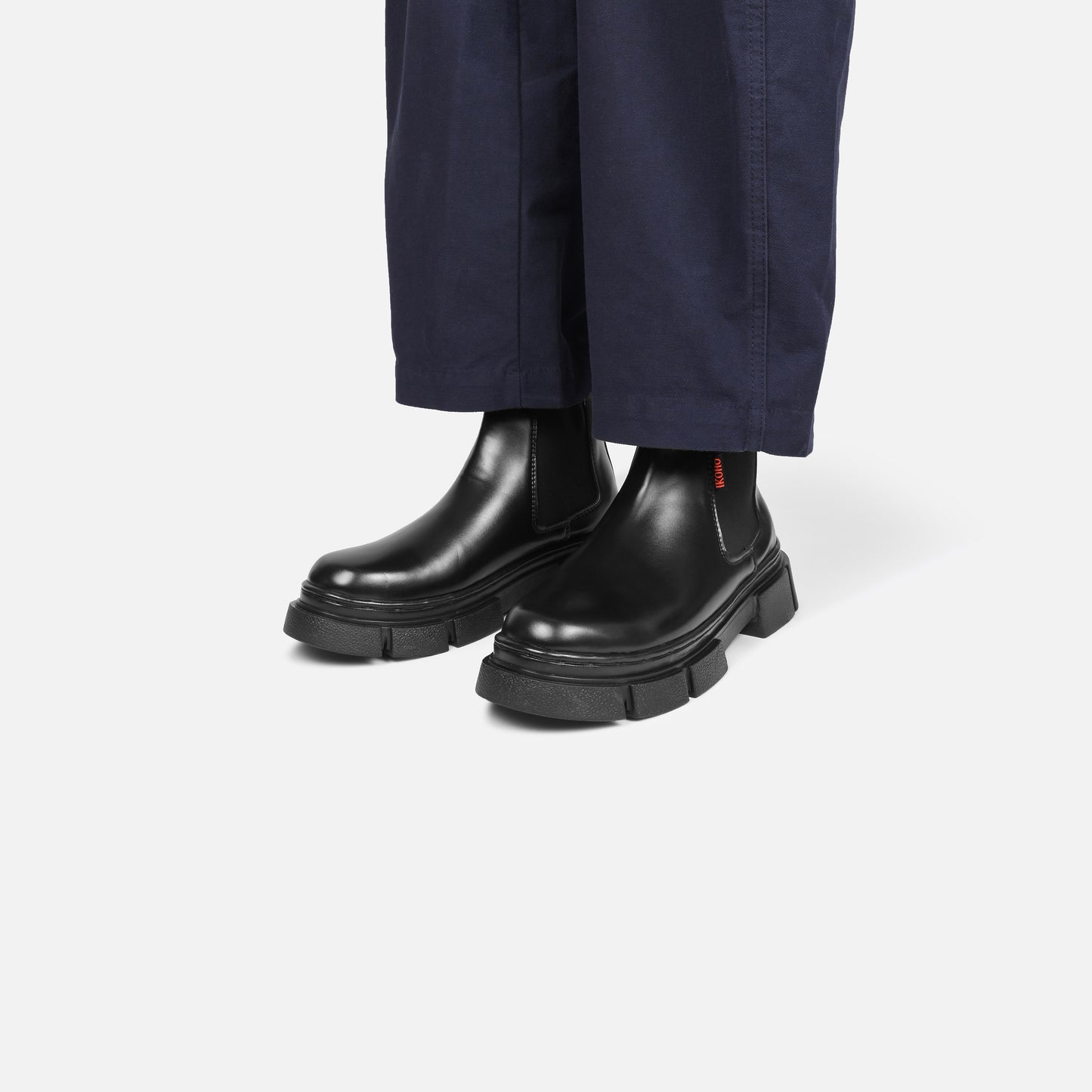 IKOHO CHELSEA BOOTS
