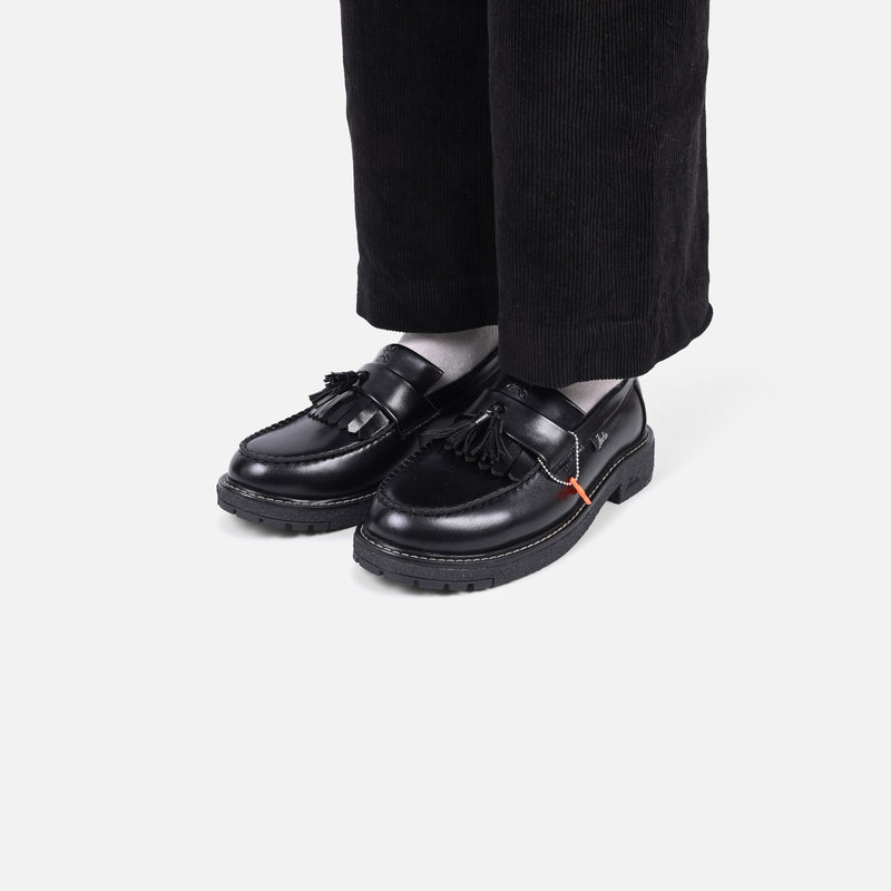 GRADUATION TASSEL LOAFERS