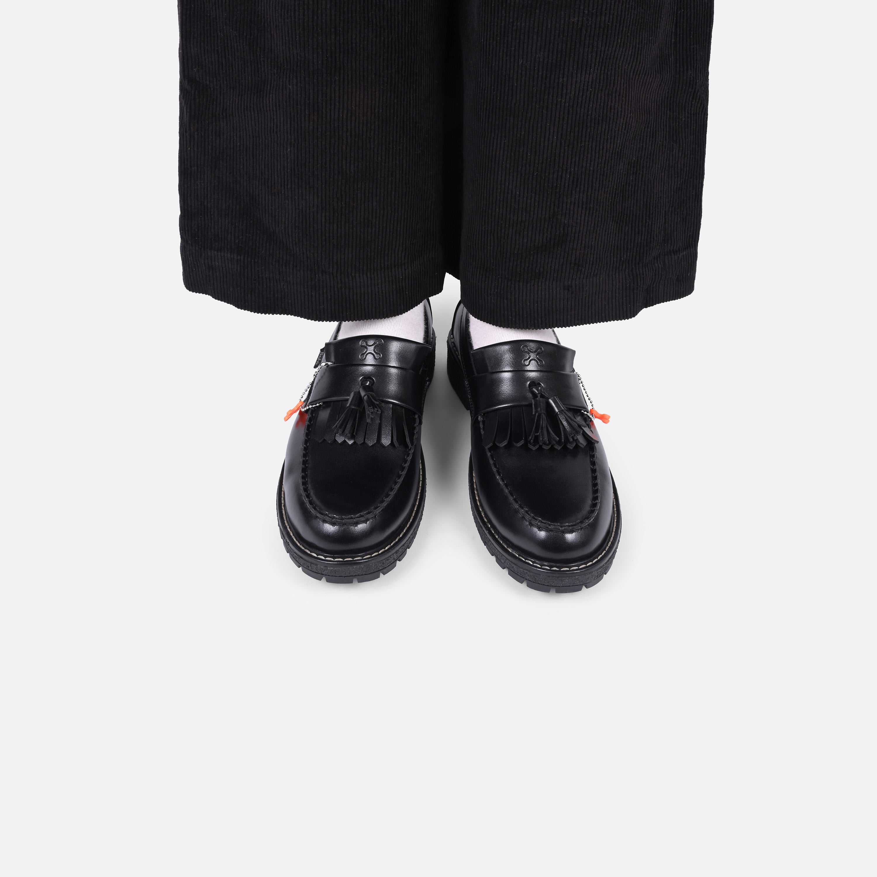 GRADUATION TASSEL LOAFERS