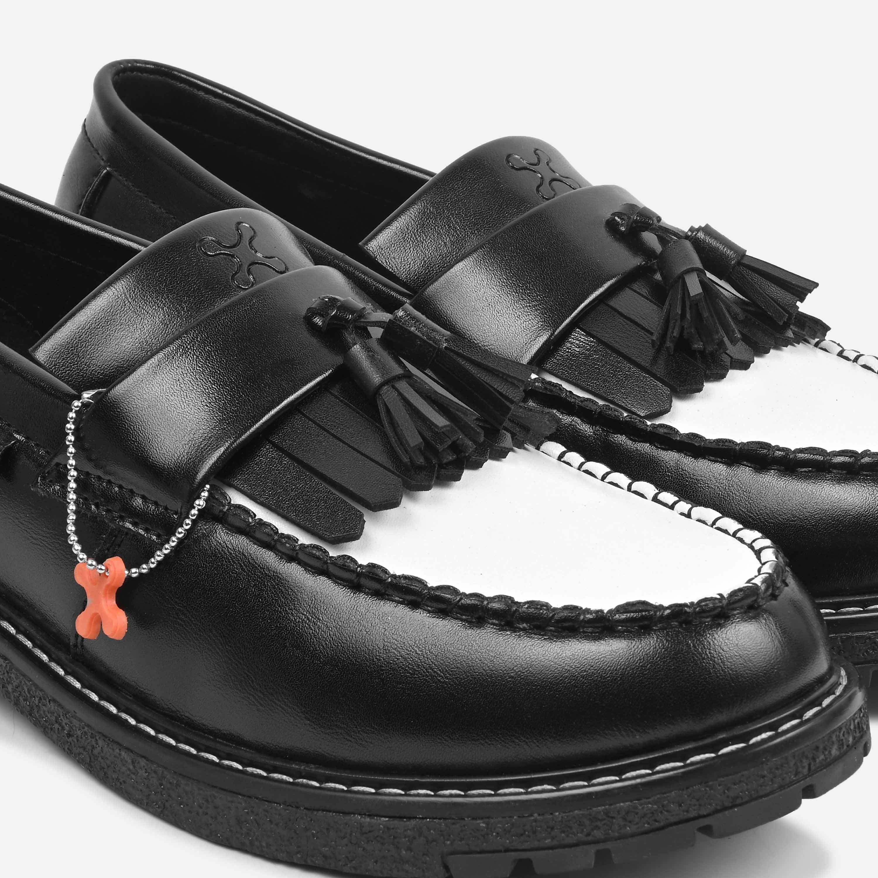 GRADUATION TASSEL LOAFERS PANDA