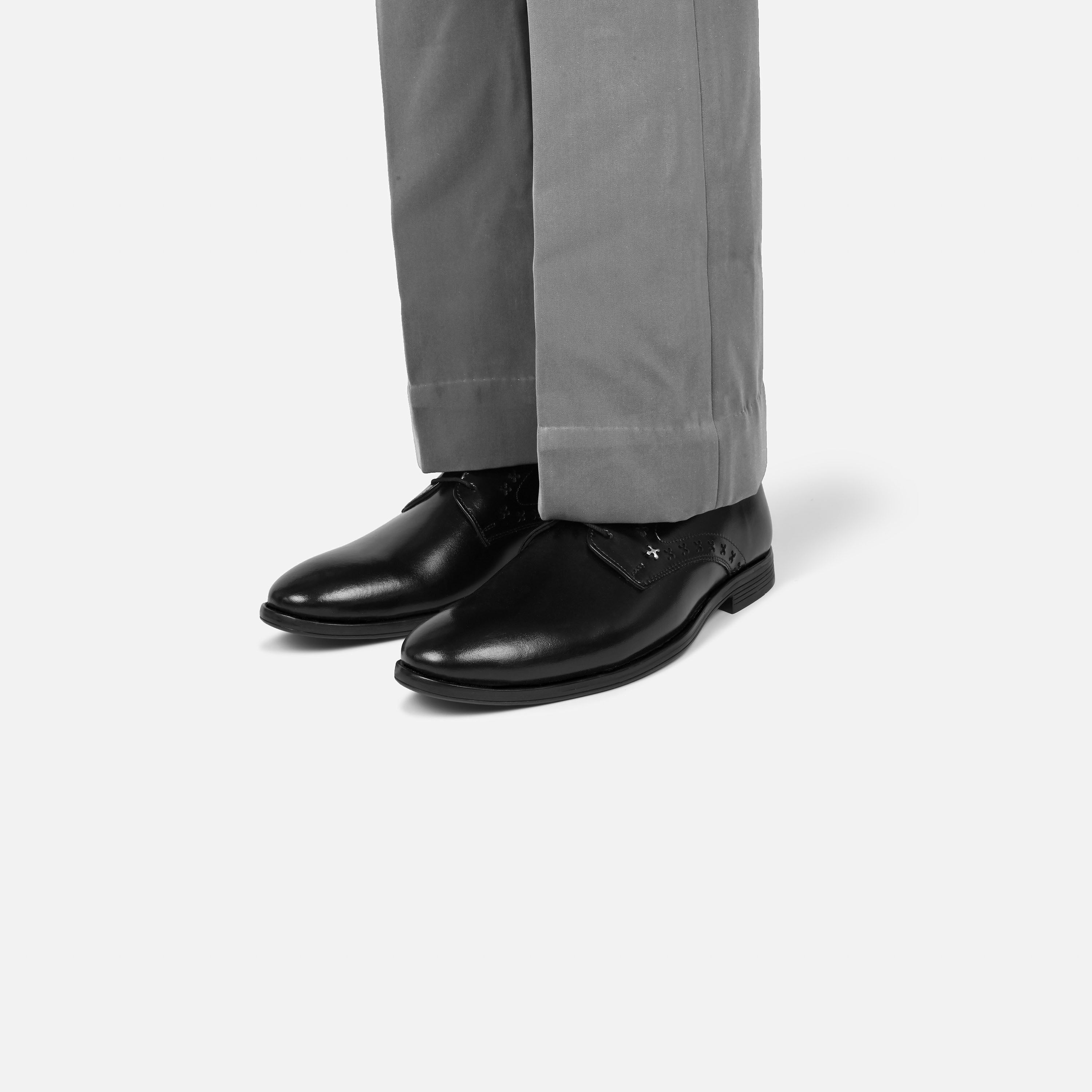 EVERYDAY DERBY SHOES