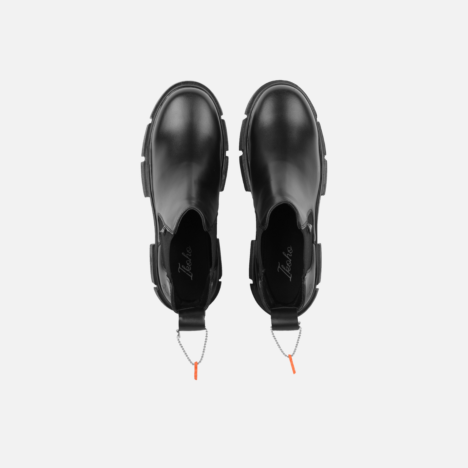 CHELSEA BOOTS