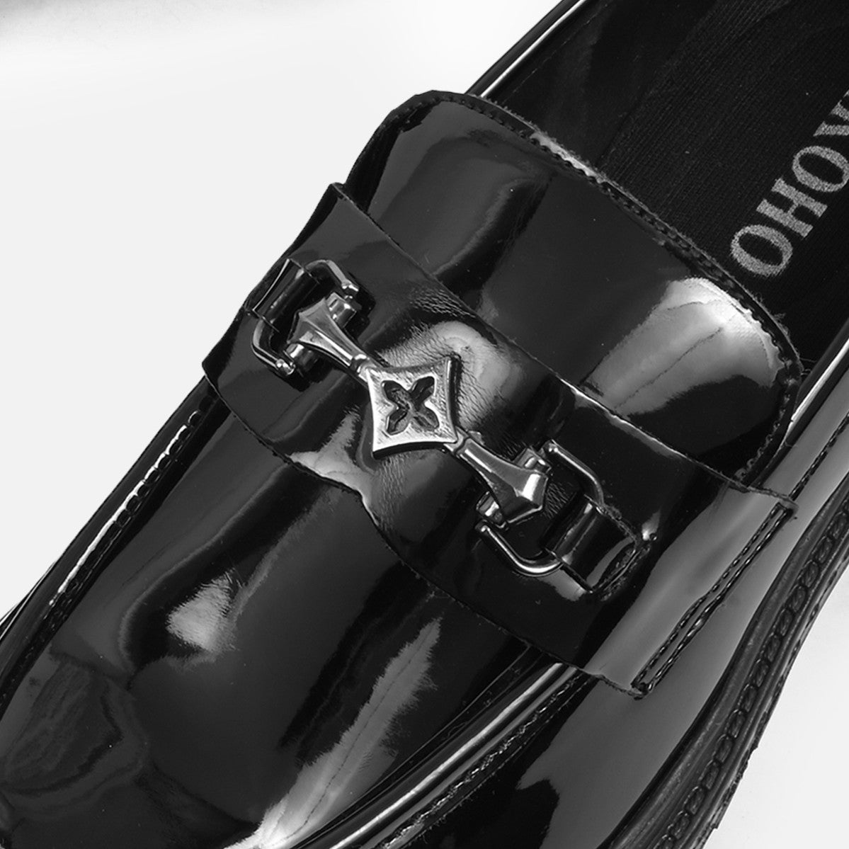 Ikoho Buckle Success Loafers