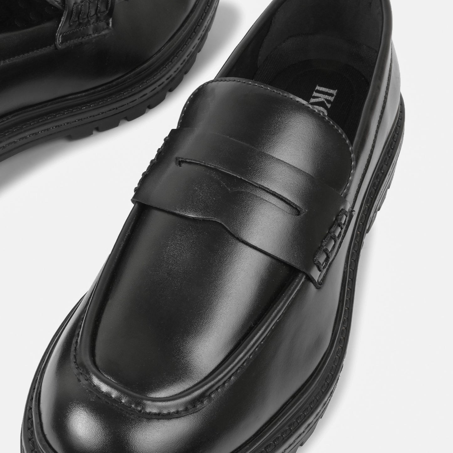 IKOHO SUCCESS LOAFERS (BLACK)